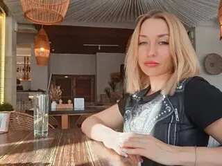 KiraSwanl's Hot Anal