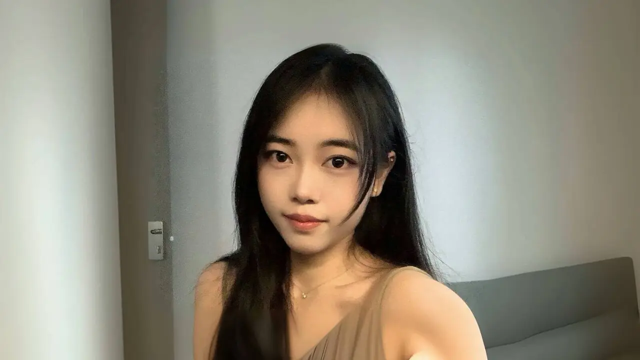 Tubingxin's Hot Anal